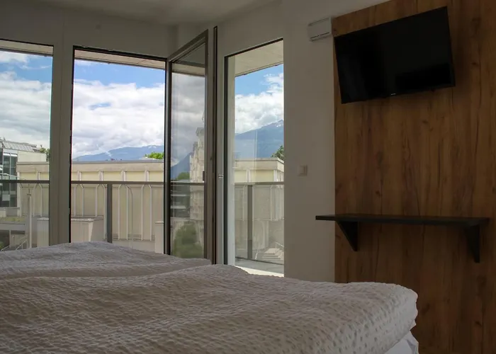 公寓式酒店 Myquartier Digital Self Check In 4*