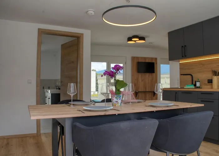 Myquartier Digital Self Check In 4*