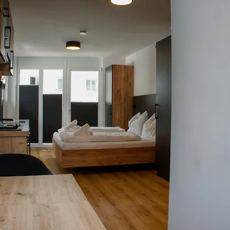 Myquartier Aparthotel *
